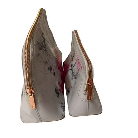 Ted Baker White and Pink Floral Cosmetic Bag Set - Picture 4 of 14